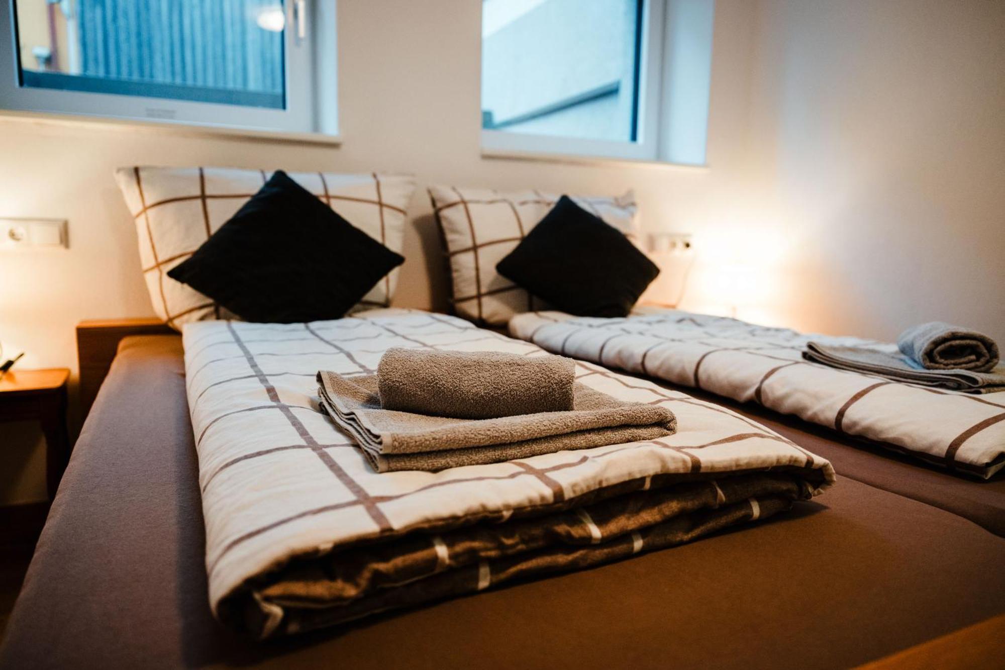Mitzis Stubn Apartments - Bad Goisern - 24-Hour Self Check-In ภายนอก รูปภาพ