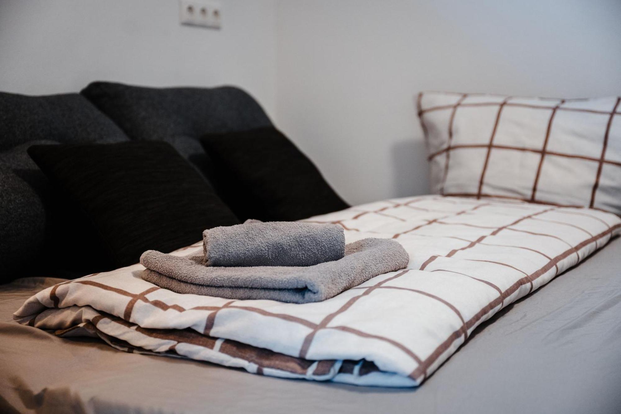 Mitzis Stubn Apartments - Bad Goisern - 24-Hour Self Check-In ภายนอก รูปภาพ