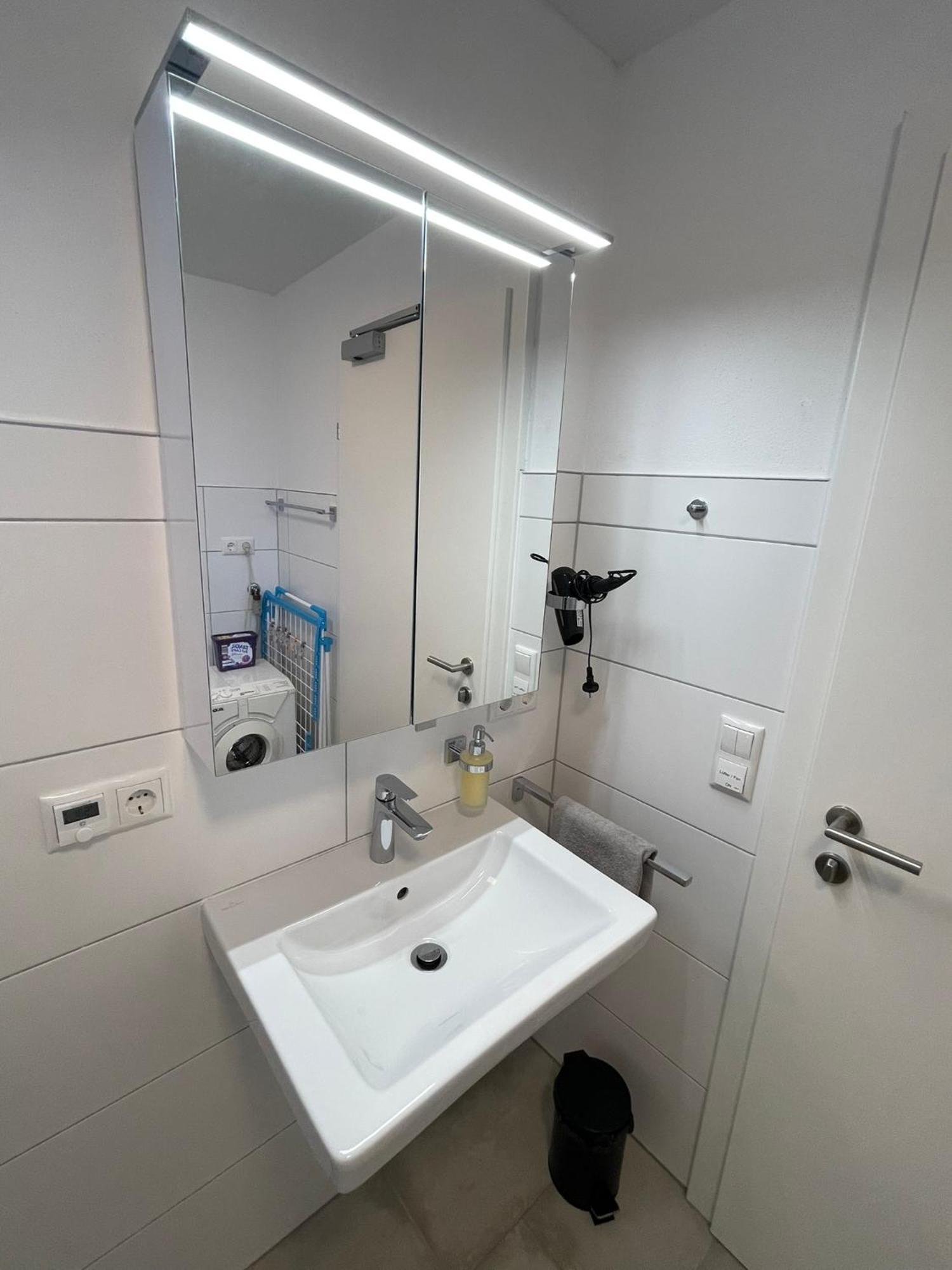 Mitzis Stubn Apartments - Bad Goisern - 24-Hour Self Check-In ภายนอก รูปภาพ