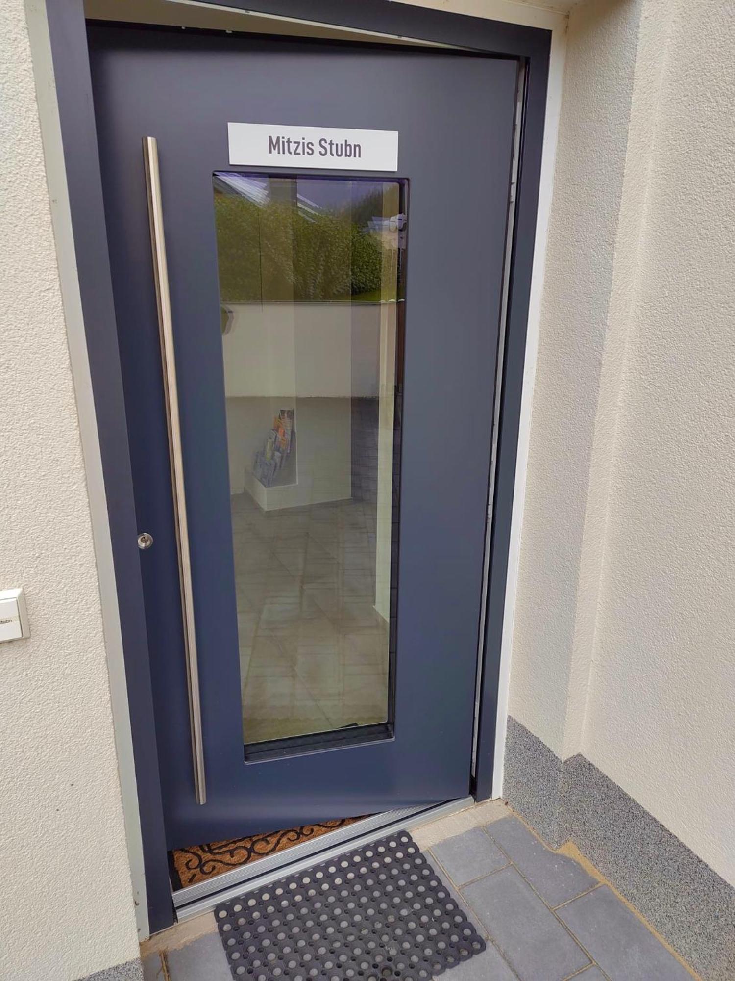 Mitzis Stubn Apartments - Bad Goisern - 24-Hour Self Check-In ภายนอก รูปภาพ